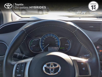 Photo 13 du bon plan TOYOTA Yaris HSD 100h Dynamic NAVY ZEN 5p occasion à 10690 €
