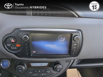 Photo 15 du bon plan TOYOTA Yaris HSD 100h Dynamic NAVY ZEN 5p occasion à 10690 €