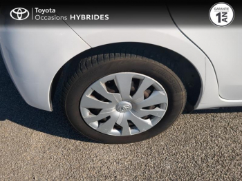 Photo 16 du bon plan TOYOTA Yaris HSD 100h Dynamic NAVY ZEN 5p occasion à 10690 €