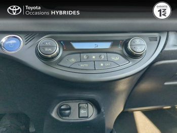 Photo 21 du bon plan TOYOTA Yaris HSD 100h Dynamic NAVY ZEN 5p occasion à 10690 €