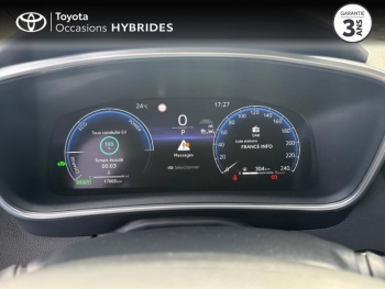 Photo 14 du bon plan TOYOTA Corolla Touring Spt 1.8 140ch Design MY25 occasion à 28990 €