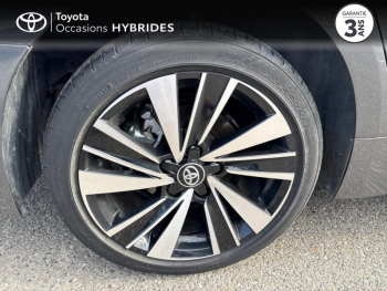 Photo 16 du bon plan TOYOTA Corolla Touring Spt 1.8 140ch Design MY25 occasion à 28990 €
