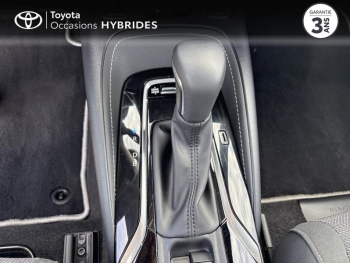 Photo 20 du bon plan TOYOTA Corolla Touring Spt 1.8 140ch Design MY25 occasion à 28990 €