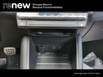 Photo 10 du bon plan RENAULT Captur 1.6 E-Tech full hybrid 145ch esprit Alpine occasion à 24500 €