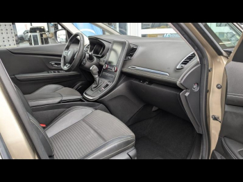 Photo 15 du bon plan RENAULT Scenic 1.5 dCi 110ch energy Intens EDC occasion à 15790 €