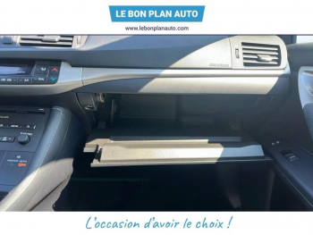 Photo 24 du bon plan LEXUS CT 200h Sensation occasion à 9490 €