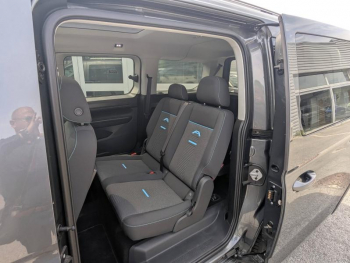 Photo 13 du bon plan FORD Grd Tourneo Connect 2.0 EcoBlue 122ch Active DSG7 occasion à 37953 €