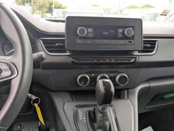 Photo 13 du bon plan NISSAN TOWNSTAR L1 EV 45 kWh Acenta chargeur 22 kW occasion à 19800 €