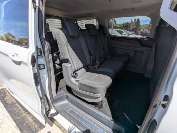 Photo 9 du bon plan FORD Transit Custom Kombi 340 L1H1 2.5 Duratec 232ch Hybride rechargeable Limited CVT occasion à 42841 €