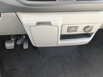 Photo 24 du bon plan FORD Transit Custom Kombi 340 L1H1 2.5 Duratec 232ch Hybride rechargeable Limited CVT occasion à 42841 €