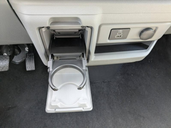 Photo 25 du bon plan FORD Transit Custom Kombi 340 L1H1 2.5 Duratec 232ch Hybride rechargeable Limited CVT occasion à 42841 €