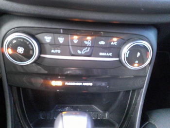 Photo 17 du bon plan FORD Puma 1.0 EcoBoost 125ch S&S mHEV ST-Line X Powershift occasion à 21900 €