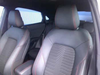 Photo 22 du bon plan FORD Puma 1.0 EcoBoost 125ch S&S mHEV ST-Line X Powershift occasion à 21900 €