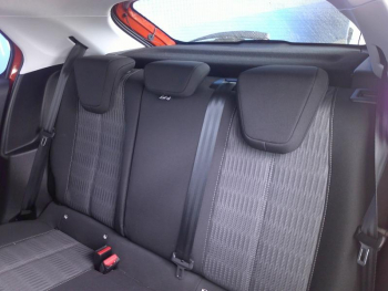 Photo 16 du bon plan OPEL Corsa 1.2 75ch Edition occasion à 9900 €