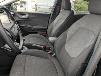 Photo 13 du bon plan FORD Puma 1.0 EcoBoost Hybrid 125ch Titanium Business S&S Powershift occasion à 23490 €