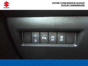 Photo 14 du bon plan SUZUKI Swift 1.2 Dualjet Hybrid 83ch Pack AllGrip occasion à 16490 €