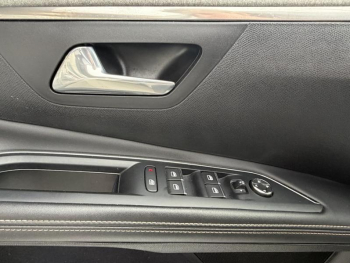 Photo 20 du bon plan PEUGEOT 5008 1.2 PureTech 130ch S&S GT EAT8 occasion à 23900 €