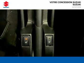 Photo 13 du bon plan SUZUKI Swift 1.2 Dualjet Hybrid 83ch Privilège AllGrip occasion à 15990 €
