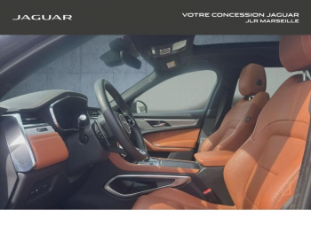 Photo 11 du bon plan JAGUAR F-Pace P400e Plug-in-Hybrid R-Dynamic SE BVA8 AWD occasion à 51990 €