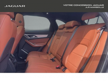Photo 12 du bon plan JAGUAR F-Pace P400e Plug-in-Hybrid R-Dynamic SE BVA8 AWD occasion à 51990 €