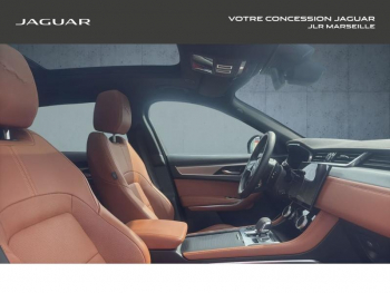 Photo 15 du bon plan JAGUAR F-Pace P400e Plug-in-Hybrid R-Dynamic SE BVA8 AWD occasion à 51990 €