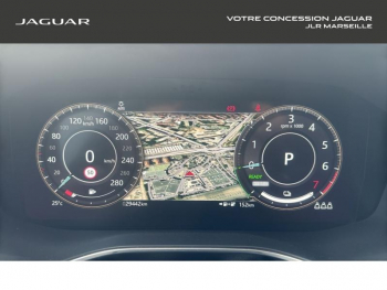 Photo 19 du bon plan JAGUAR F-Pace P400e Plug-in-Hybrid R-Dynamic SE BVA8 AWD occasion à 51990 €