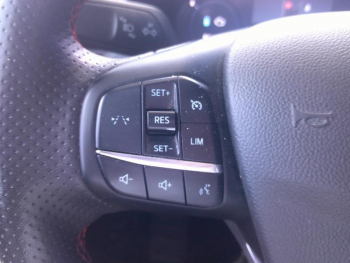 Photo 12 du bon plan FORD Kuga 2.5 Duratec 180ch Hybrid FlexiFuel ST-Line Powershift occasion à 27900 €