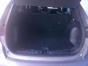Photo 25 du bon plan FORD Kuga 2.5 Duratec 180ch Hybrid FlexiFuel ST-Line Powershift occasion à 27900 €
