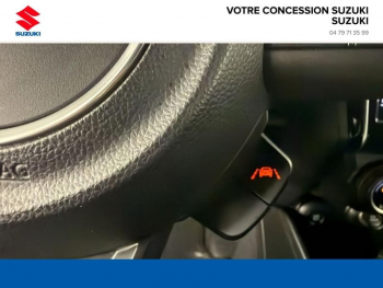 Photo 23 du bon plan SUZUKI Swift 1.2 Dualjet Hybrid 83ch Pack occasion à 16490 €