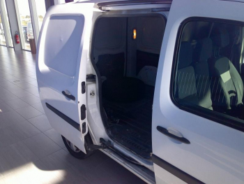 Photo 14 du bon plan RENAULT Kangoo Express 1.5 Blue dCi 95ch Extra R-Link occasion à 13900 €