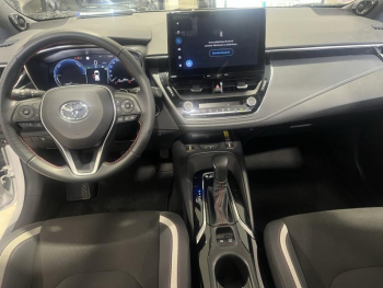 Photo 6 du bon plan TOYOTA Corolla 2.0 196ch GR Sport Toit Ouvrant Pack Techno occasion à 31490 €