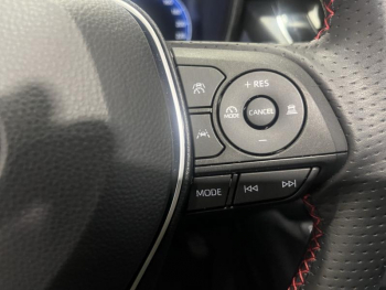 Photo 13 du bon plan TOYOTA Corolla 2.0 196ch GR Sport Toit Ouvrant Pack Techno occasion à 31490 €