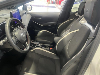 Photo 21 du bon plan TOYOTA Corolla 2.0 196ch GR Sport Toit Ouvrant Pack Techno occasion à 31490 €