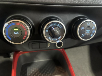 Photo 6 du bon plan TOYOTA Aygo X 1.0 VVT-i 72ch Design MY23 occasion à 14990 €