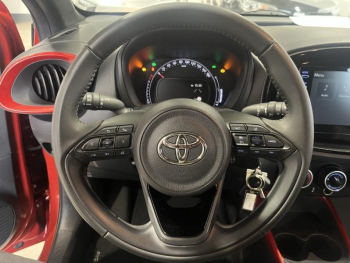 Photo 12 du bon plan TOYOTA Aygo X 1.0 VVT-i 72ch Design MY23 occasion à 14990 €