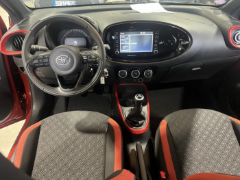 Photo 15 du bon plan TOYOTA Aygo X 1.0 VVT-i 72ch Design MY23 occasion à 14990 €