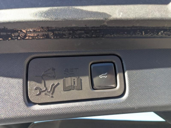 Photo 11 du bon plan FORD Mustang Mach-E 294ch Extended Range 99kWh 7cv occasion à 29900 €