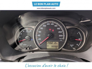 Photo 12 du bon plan TOYOTA Yaris 90 D-4D Dynamic 5p occasion à 8990 €