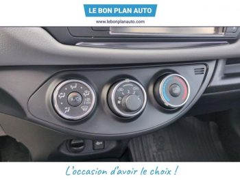 Photo 16 du bon plan TOYOTA Yaris 90 D-4D Dynamic 5p occasion à 8990 €