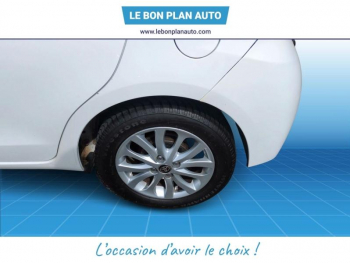 Photo 23 du bon plan TOYOTA Yaris 90 D-4D Dynamic 5p occasion à 8990 €