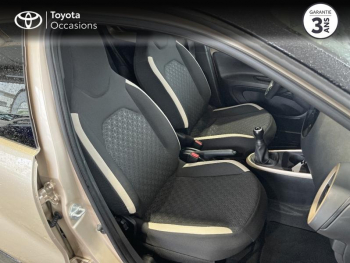 Photo 6 du bon plan TOYOTA Aygo X 1.0 VVT-i 72ch Air Design Pack Zen occasion à 15990 €