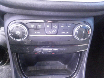Photo 14 du bon plan FORD Puma 1.0 Flexifuel 125ch S&S mHEV Titanium occasion à 16995 €