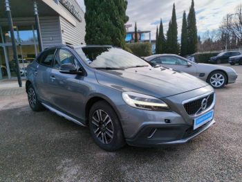 Photo 2 du bon plan VOLVO V40 Cross Country T3 152ch Luxe Geartronic occasion à 12890 €