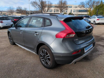 Photo 3 du bon plan VOLVO V40 Cross Country T3 152ch Luxe Geartronic occasion à 12890 €