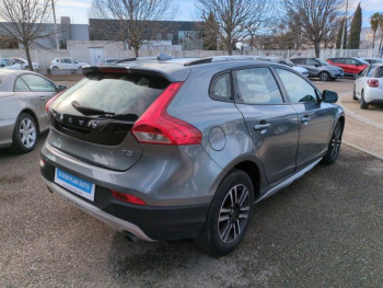Photo 4 du bon plan VOLVO V40 Cross Country T3 152ch Luxe Geartronic occasion à 12890 €