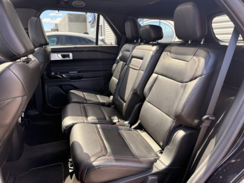 Photo 31 du bon plan FORD Explorer 3.0 EcoBoost 457ch Parallel PHEV ST-Line i-AWD BVA10 25cv occasion à 75989 €
