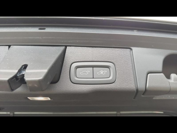 Photo 13 du bon plan VOLVO XC60 T6 Hybride Rechargeable 335ch Plus Style Chrome Geartronic 8 occasion à 65900 €