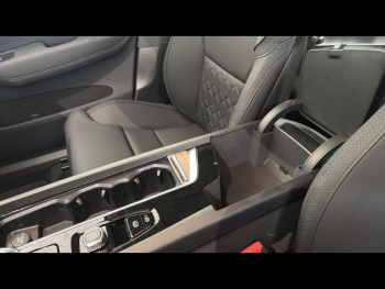 Photo 23 du bon plan VOLVO XC60 T6 Hybride Rechargeable 335ch Plus Style Chrome Geartronic 8 occasion à 65900 €