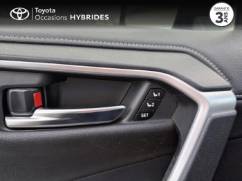 Photo 24 du bon plan TOYOTA RAV4 2.5 Hybride 218ch Lounge 2WD MY23 occasion à 37990 €