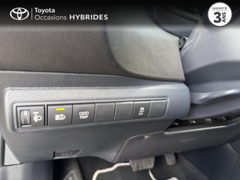 Photo 21 du bon plan TOYOTA Corolla Touring Spt 1.8 140ch Design MY25 occasion à 28990 €